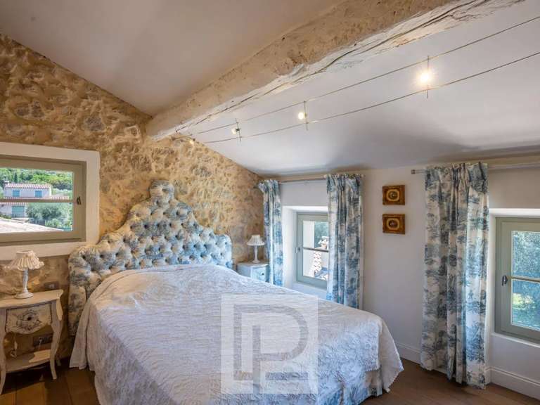 Maison Mouans-Sartoux - 7 chambres - 405m²