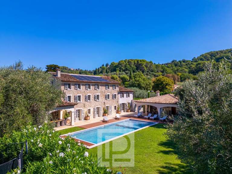Maison Mouans-Sartoux - 7 chambres - 405m²