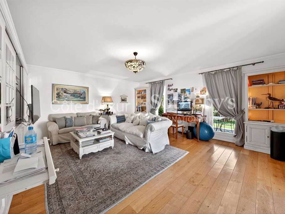 House Mouans-Sartoux