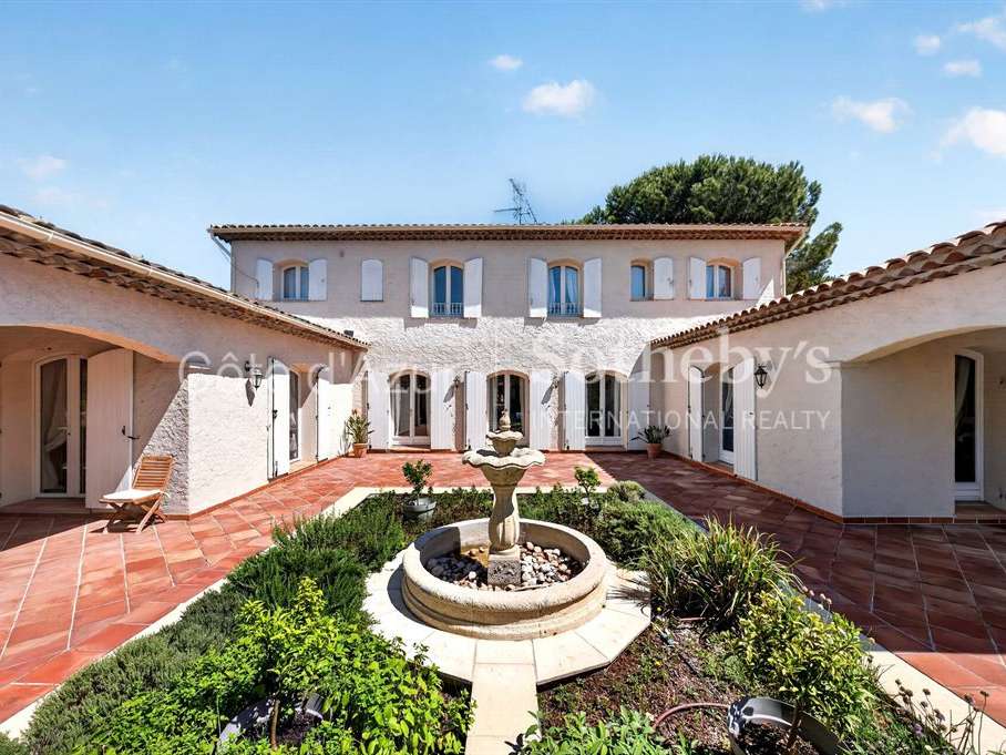 House Mouans-Sartoux