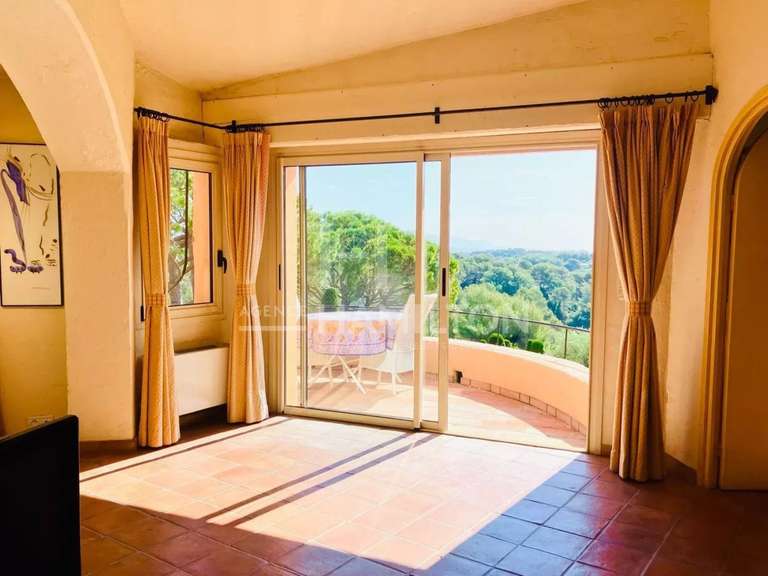 House Mouans-Sartoux - 145m²