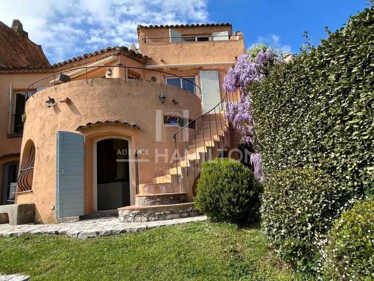 Maison Mouans-Sartoux - 145m²