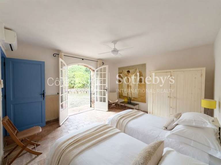 House Mouans-Sartoux - 4 bedrooms - 190m²