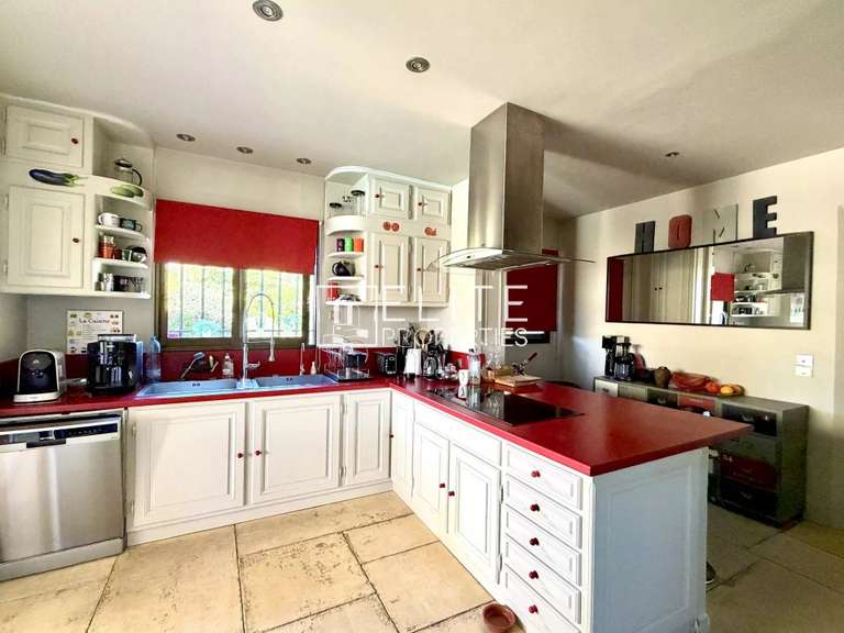 Propriété Mouans-Sartoux - 278m²