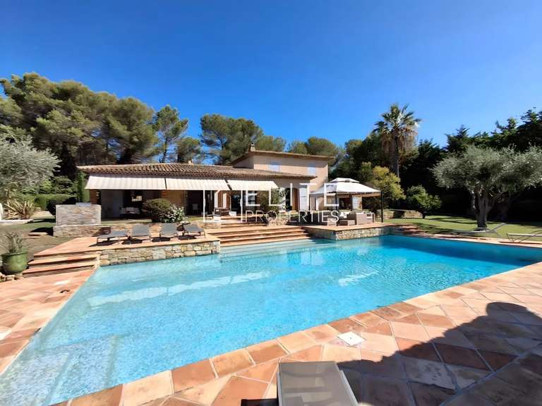 Property Mouans-Sartoux - 278m²