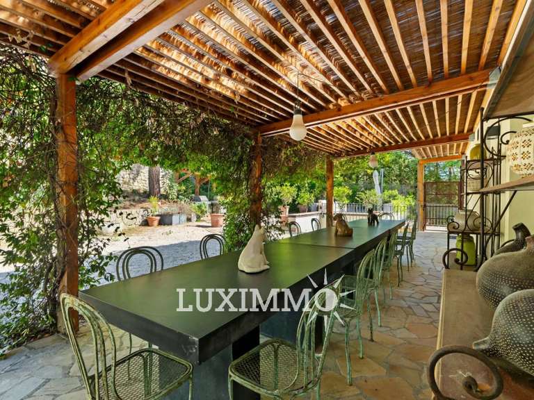 Propriété Mouans-Sartoux - 7 chambres - 450m²