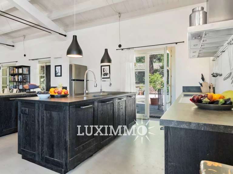 Propriété Mouans-Sartoux - 7 chambres - 450m²