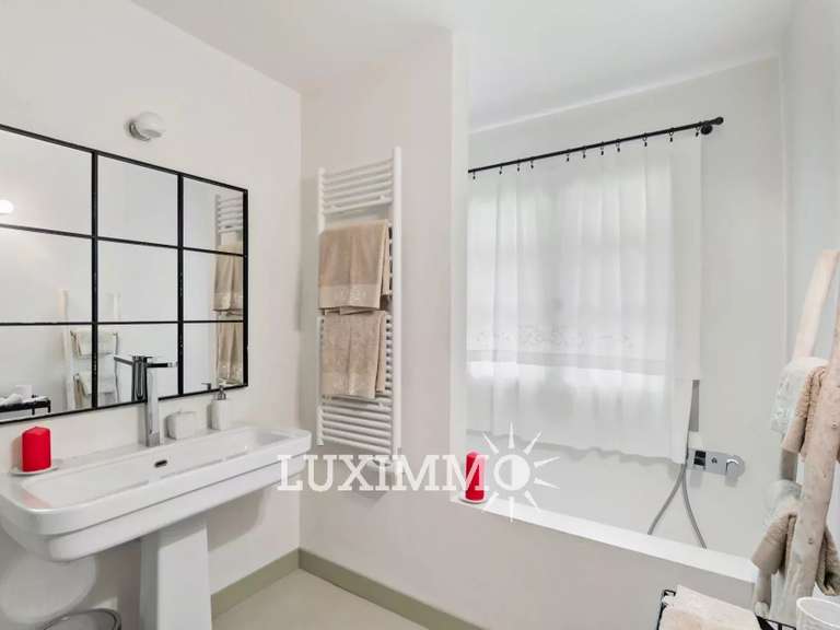 Propriété Mouans-Sartoux - 7 chambres - 450m²