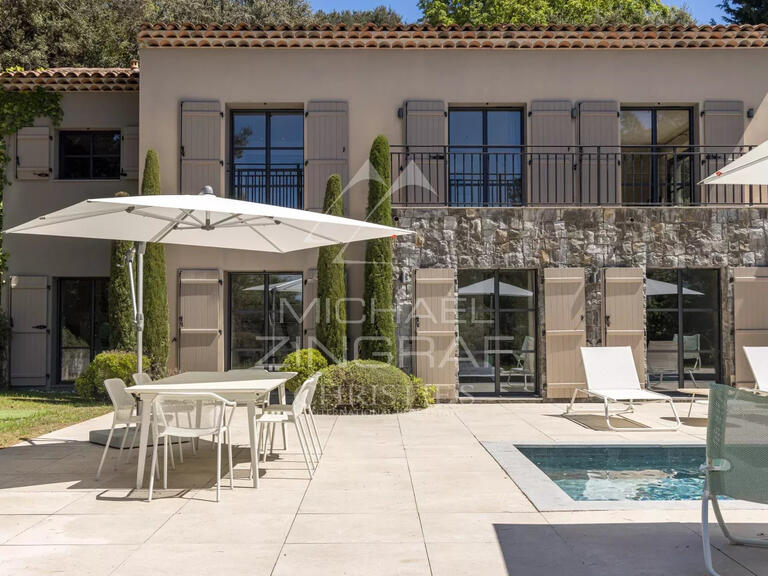Villa Mouans-Sartoux - 4 chambres - 240m²
