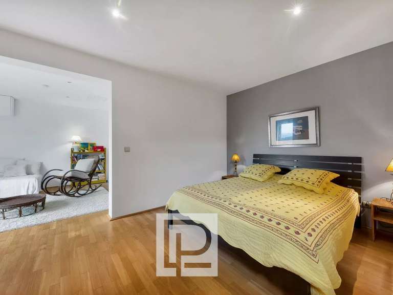 Villa Mouans-Sartoux - 4 chambres - 340m²