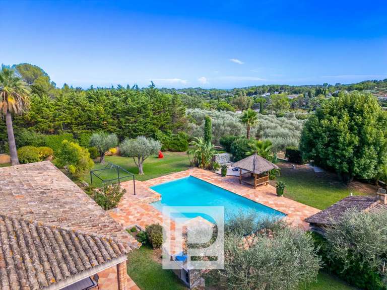 Villa Mouans-Sartoux - 6 chambres - 278m²