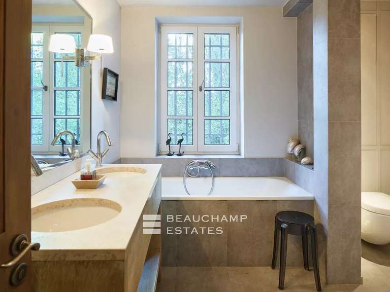 Villa Mouans-Sartoux - 7 chambres - 564m²