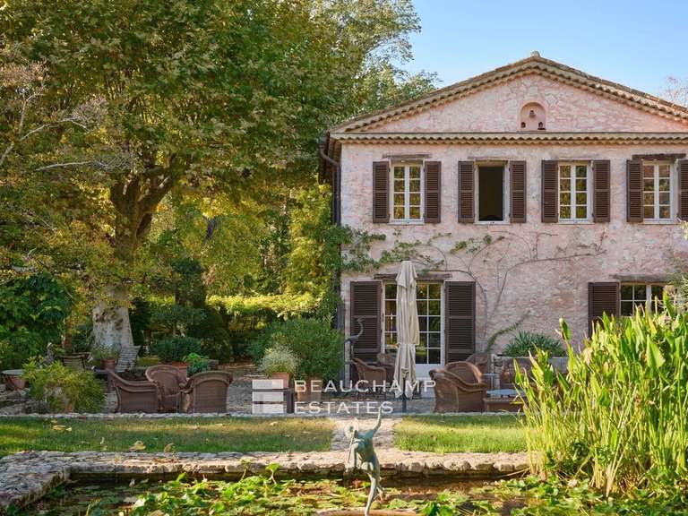 Villa Mouans-Sartoux - 7 chambres - 564m²