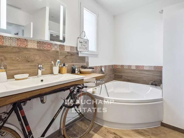 Villa Mouans-Sartoux - 3 chambres - 182m²
