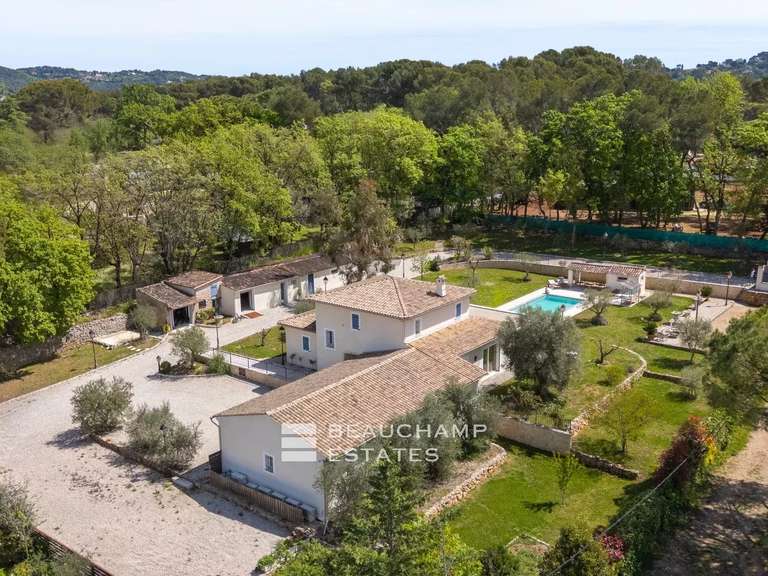 Villa Mouans-Sartoux - 3 bedrooms - 182m²