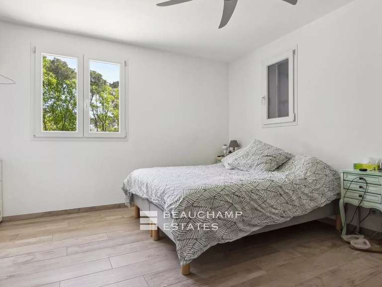 Villa Mouans-Sartoux - 3 chambres - 182m²