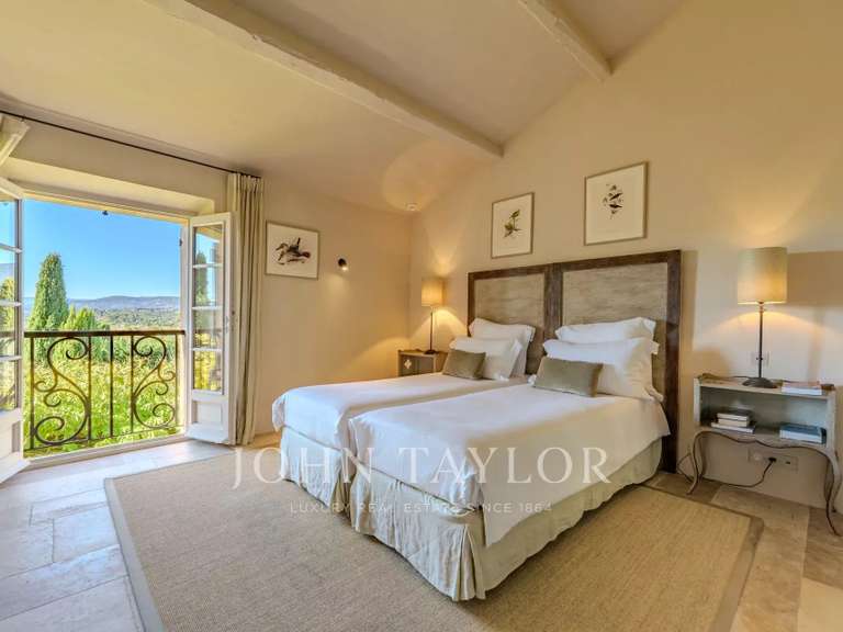 Villa Mouans-Sartoux - 6 chambres - 300m²