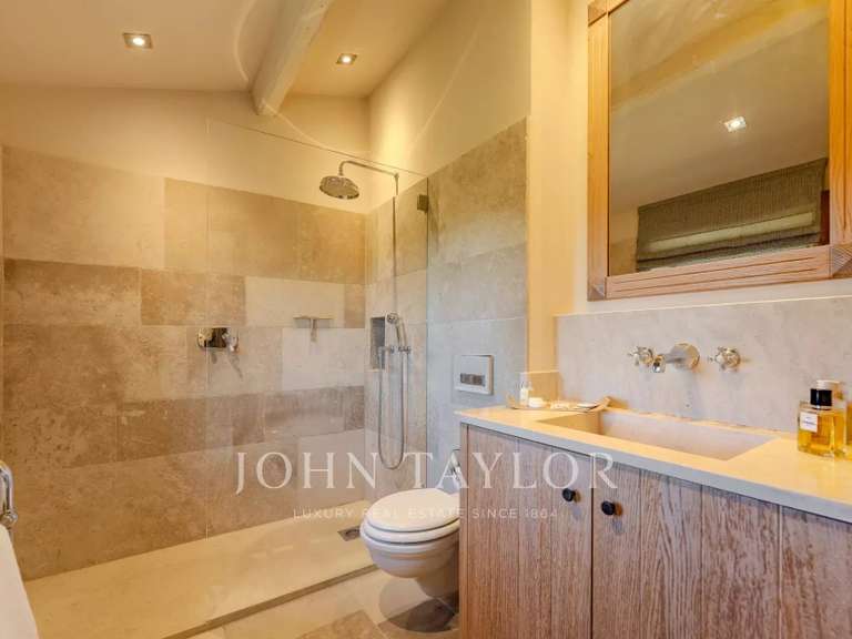 Villa Mouans-Sartoux - 6 chambres - 300m²