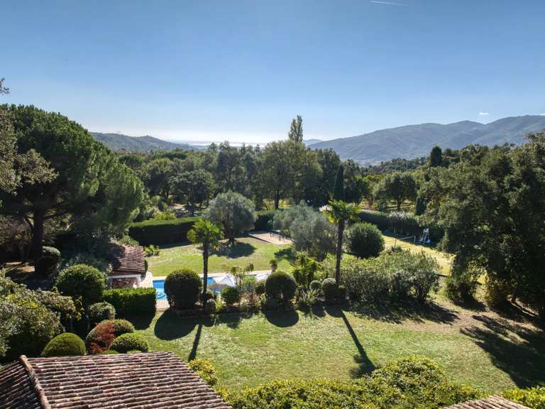 Villa Mouans-Sartoux - 6 chambres - 237m²