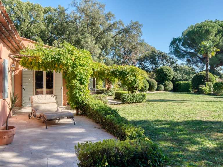 Villa Mouans-Sartoux - 6 chambres - 237m²