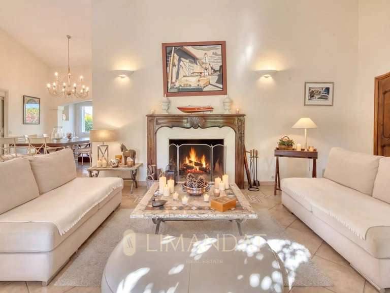 Villa Mouans-Sartoux - 6 chambres - 237m²