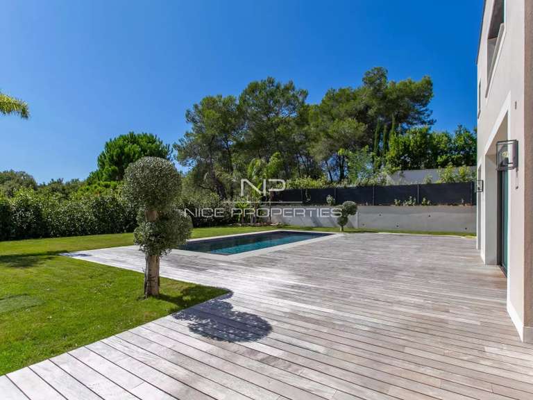 Villa Mouans-Sartoux - 4 chambres - 280m²