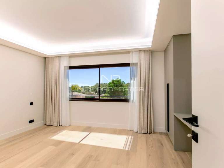 Villa Mouans-Sartoux - 4 bedrooms - 280m²