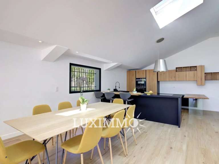 Villa Mouans-Sartoux - 4 chambres - 200m²