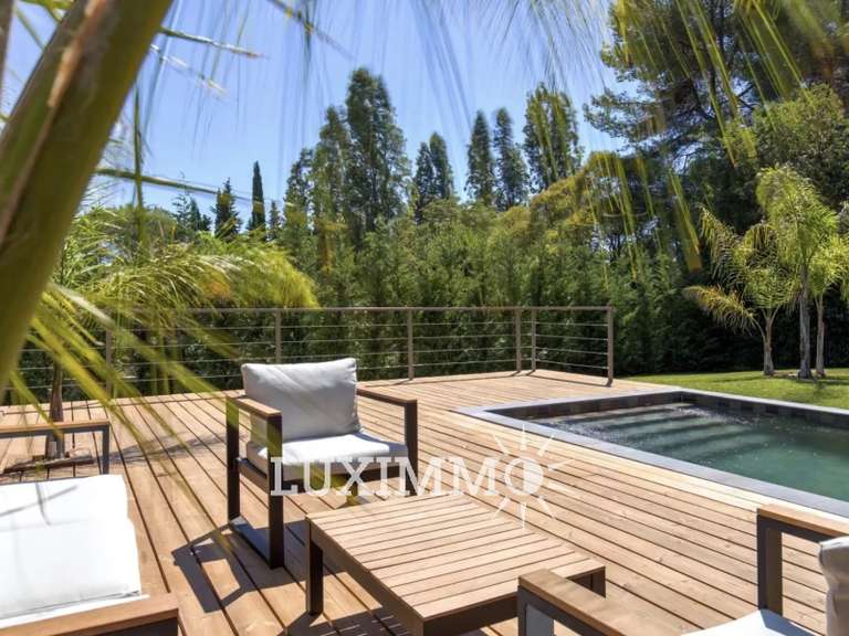Villa Mouans-Sartoux - 4 chambres - 200m²