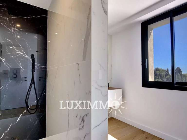 Villa Mouans-Sartoux - 4 chambres - 200m²