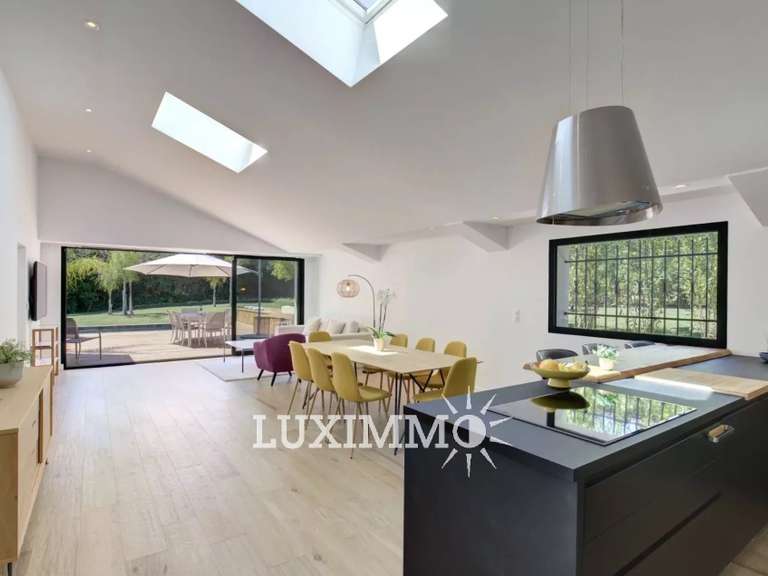 Villa Mouans-Sartoux - 4 chambres - 200m²