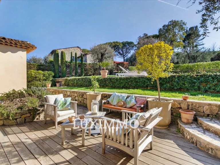 Villa Mouans-Sartoux - 4 chambres - 200m²