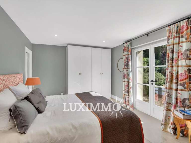 Villa Mouans-Sartoux - 4 chambres - 200m²