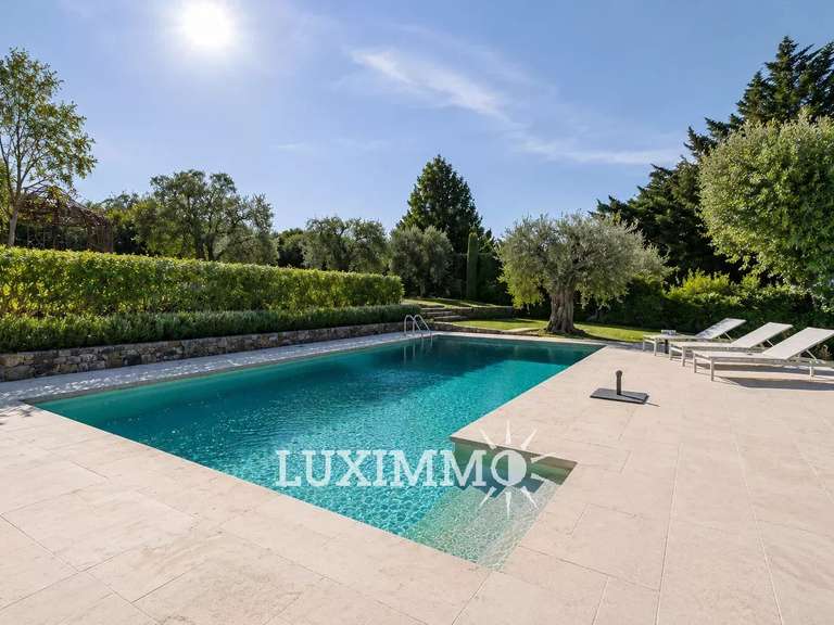 Villa Mouans-Sartoux - 3 chambres - 200m²