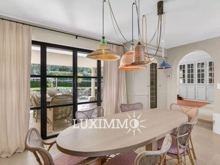 Villa Mouans-Sartoux - 4 chambres - 200m²