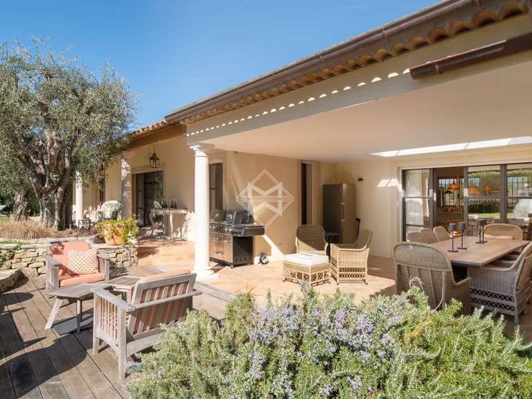 Villa Mouans-Sartoux - 3 chambres - 200m²