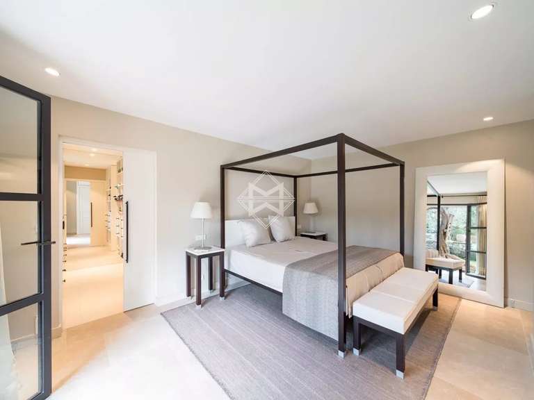 Villa Mouans-Sartoux - 3 chambres - 200m²