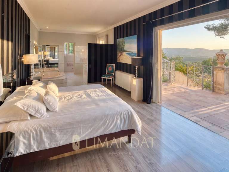Villa Mouans-Sartoux - 7 chambres - 369m²