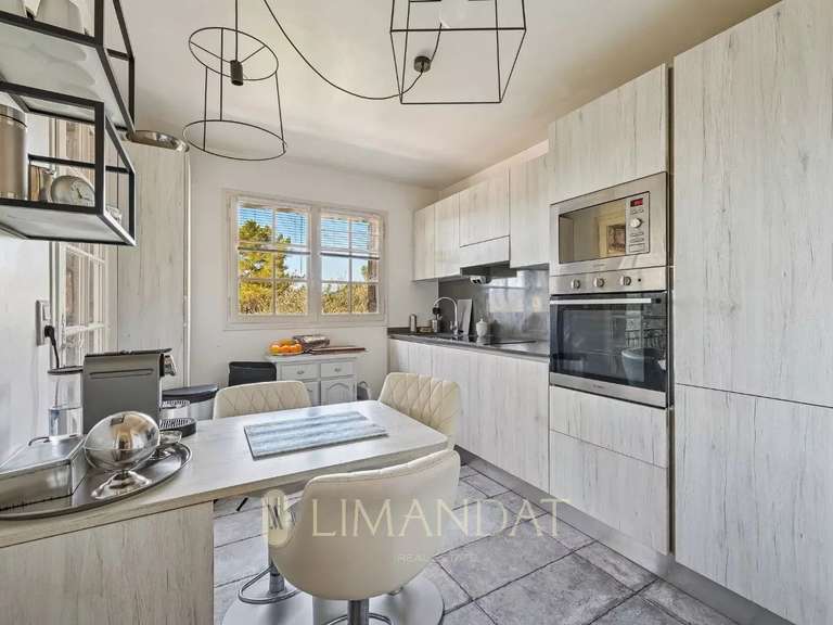 Villa Mouans-Sartoux - 5 chambres - 183m²