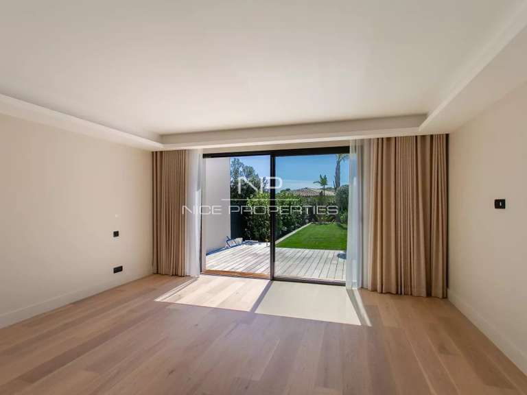 Villa Mouans-Sartoux - 4 chambres - 280m²