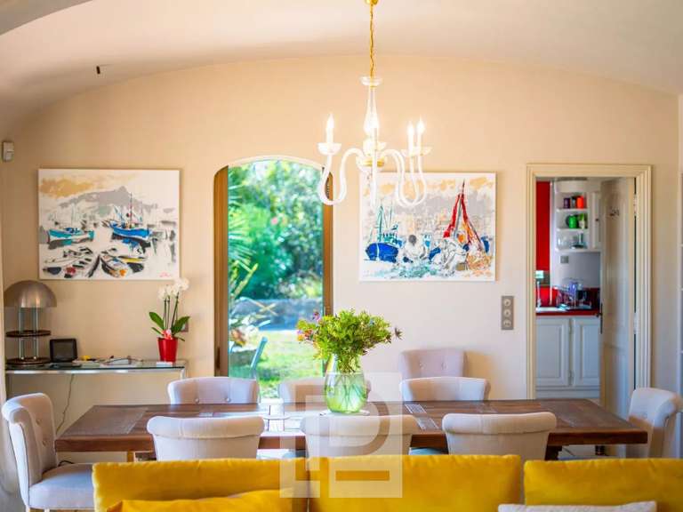 Villa Mouans-Sartoux - 6 chambres - 278m²