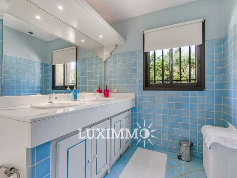 Villa Mouans-Sartoux - 6 chambres - 278m²