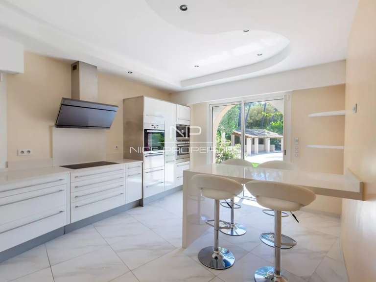 Villa Mouans-Sartoux - 5 chambres - 540m²