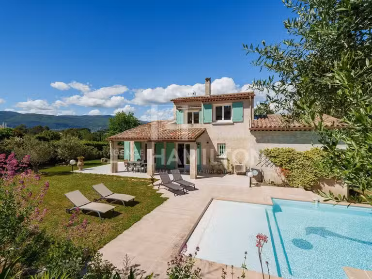 Villa Mouans-Sartoux - 5 bedrooms - 176m²