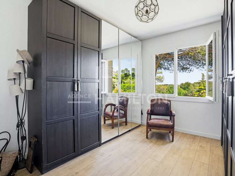 Villa Mouans-Sartoux - 5 chambres - 176m²