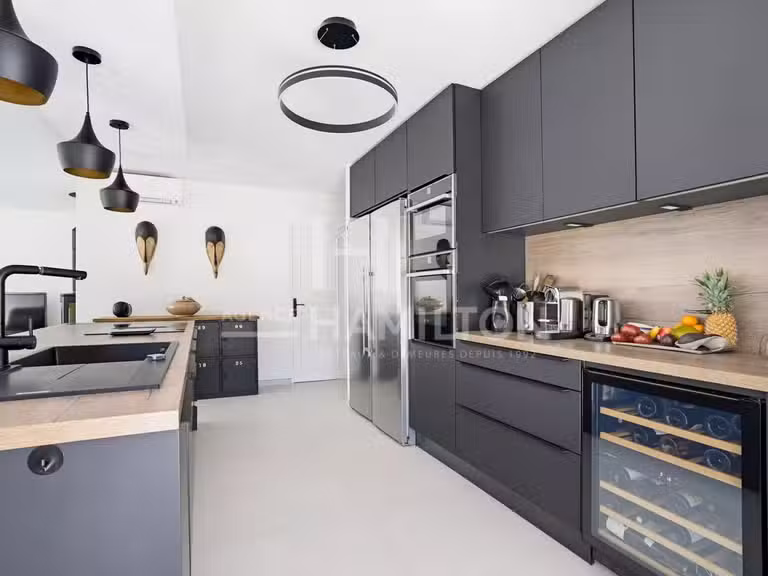 Villa Mouans-Sartoux - 5 bedrooms - 176m²