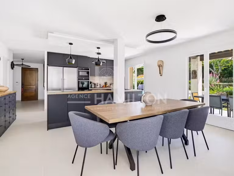 Villa Mouans-Sartoux - 5 chambres - 176m²