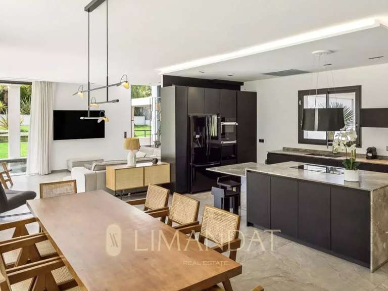 Villa Mouans-Sartoux - 5 chambres - 295m²