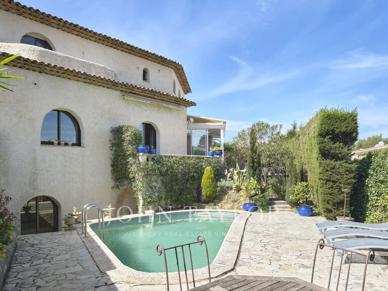 Apartment Mougins - 4 bedrooms - 215m²