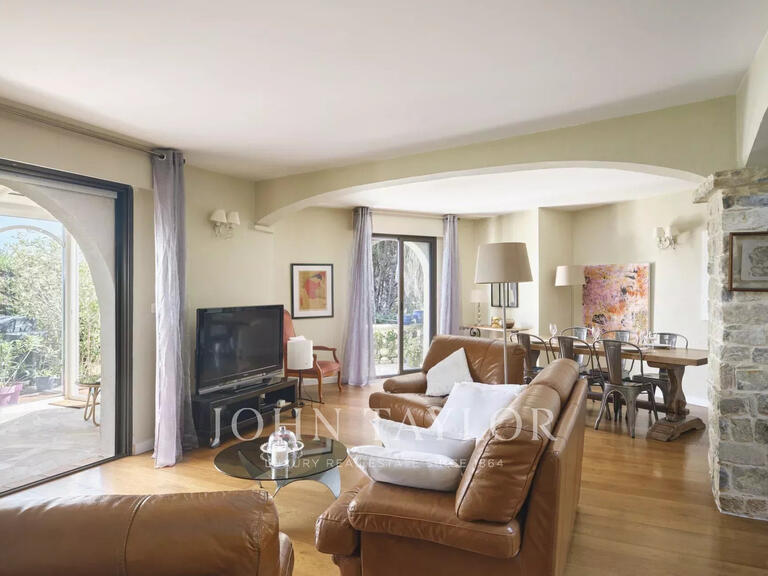 Apartment Mougins - 4 bedrooms - 215m²